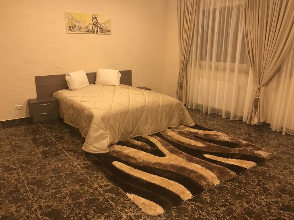 ホテルArka Mažeikiai エクステリア 写真
